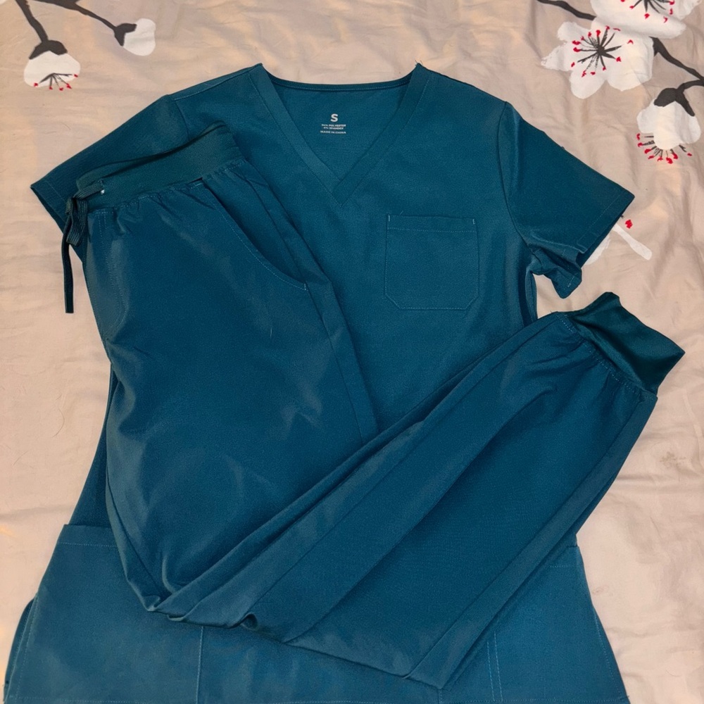 Teal Women's Scrub Set